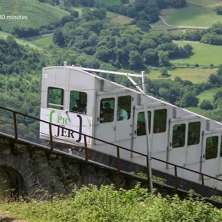 Apartment Foucault - - Au Coeur De *