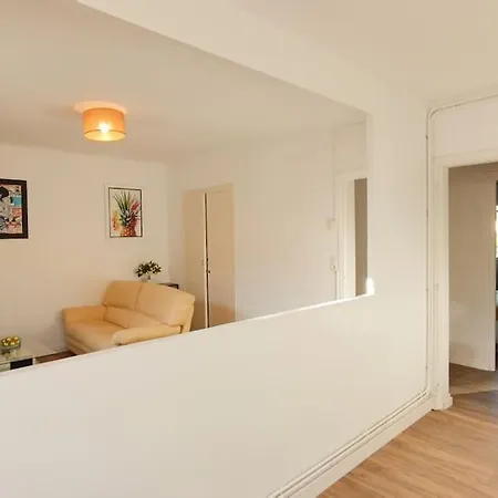 Apartment Foucault - - Au Coeur De