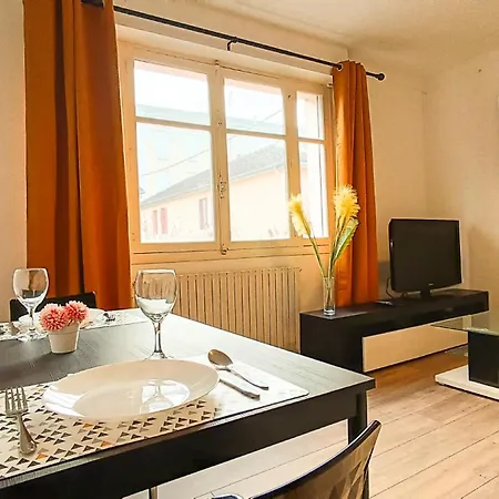 Foucault - - Au Coeur De Apartament *