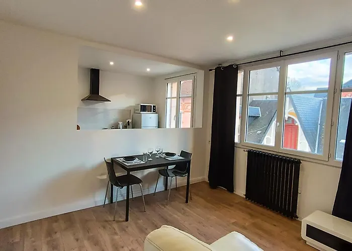 Apartment Foucault - - Au Coeur De *