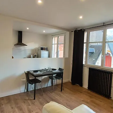 Apartment Foucault - - Au Coeur De *