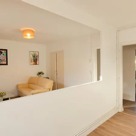 Foucault - - Au Coeur De *