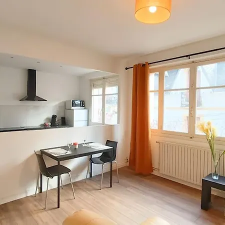 Apartment Foucault - - Au Coeur De