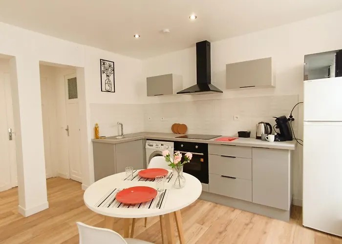 Foucault - - Au Coeur De